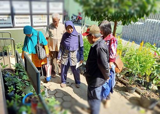 Mendata Toga : Perlu Sabar dan Telaten Abdul Razaq  di  Mergangsan, Yogyakarta